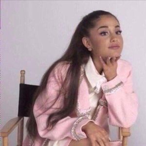 Meet your Posher, Mia